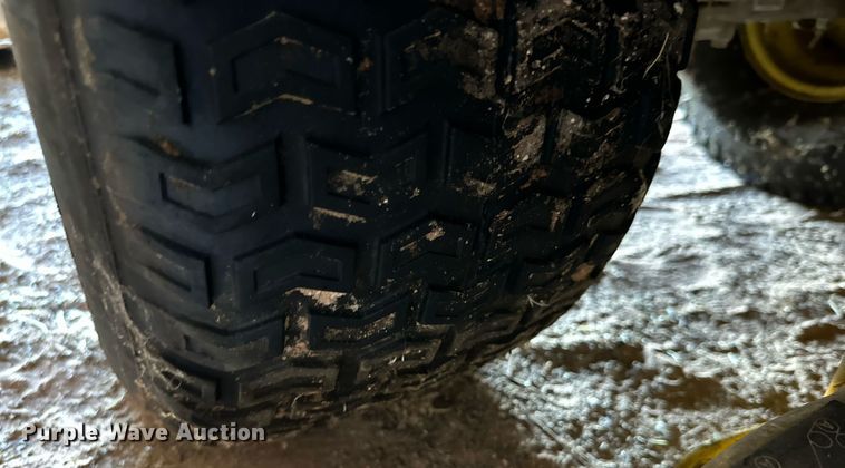 image for item DD3249 2009 John Deere X300R lawn mower