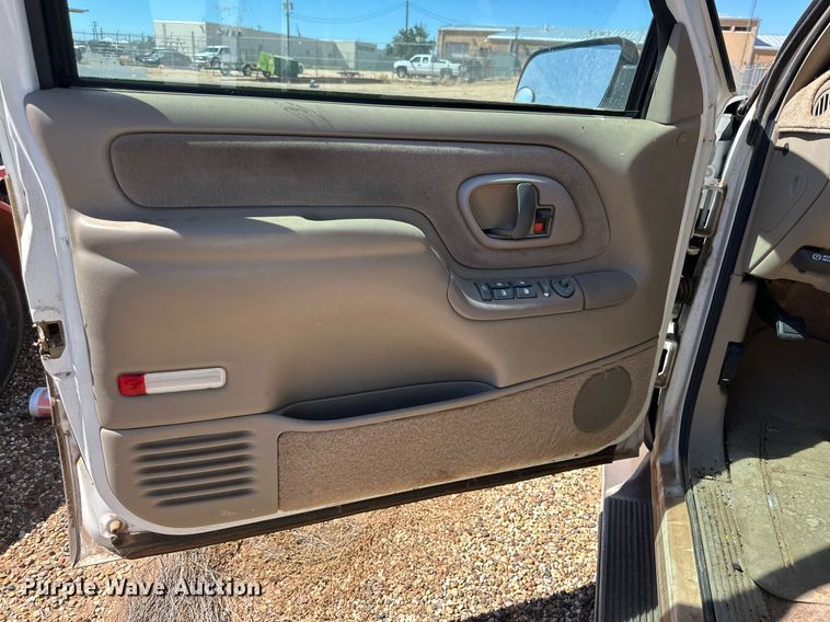 image for item DD3254 1997 Chevrolet  C1500 SUV