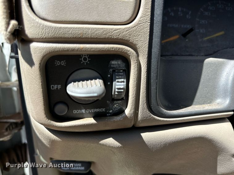 image for item DD3254 1997 Chevrolet  C1500 SUV