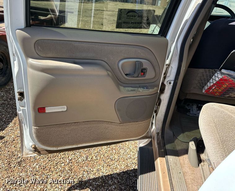 image for item DD3254 1997 Chevrolet  C1500 SUV