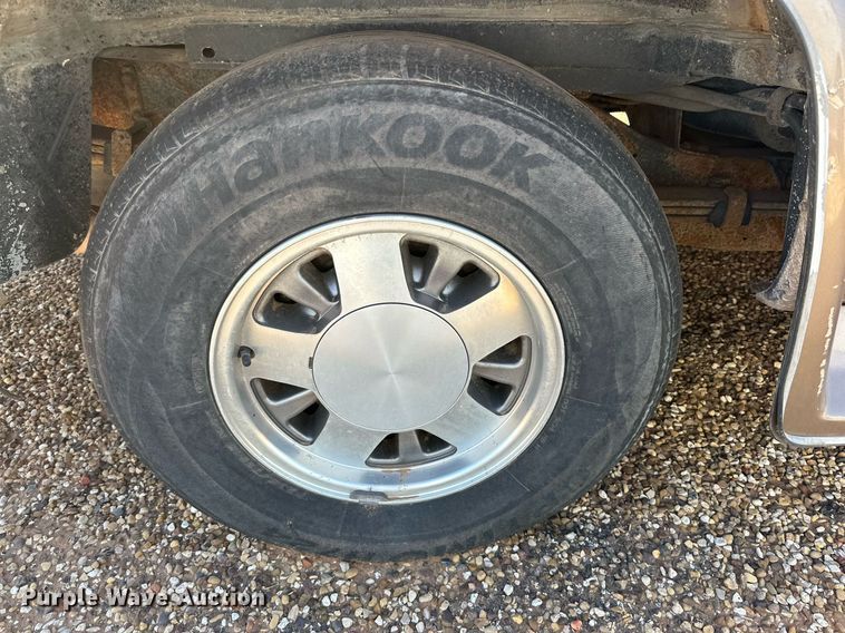 image for item DD3254 1997 Chevrolet  C1500 SUV