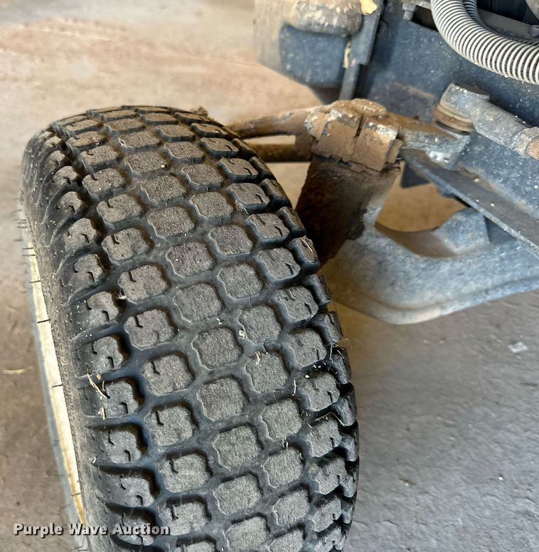 image for item DD3258 Kubota F2680 lawn mower