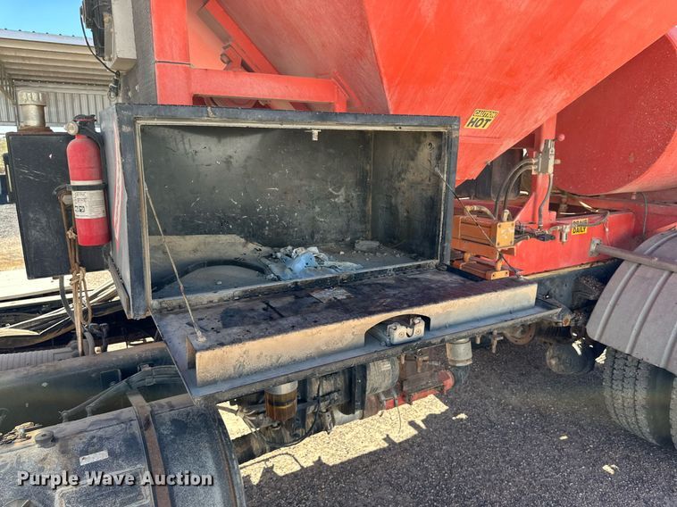 image for item DD3260 2012 UD 3300 pothole patcher truck