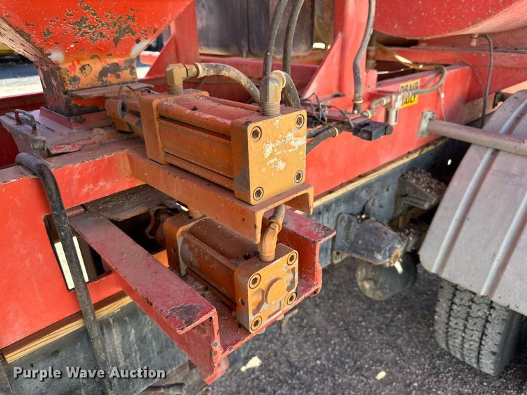 image for item DD3260 2012 UD 3300 pothole patcher truck