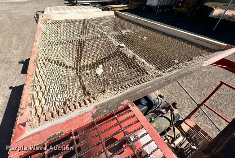 image for item DD3260 2012 UD 3300 pothole patcher truck