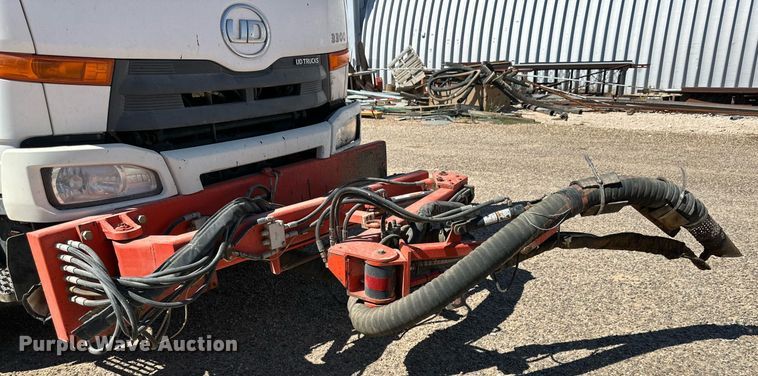 image for item DD3260 2012 UD 3300 pothole patcher truck