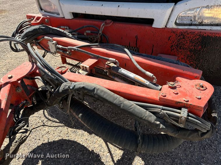 image for item DD3260 2012 UD 3300 pothole patcher truck