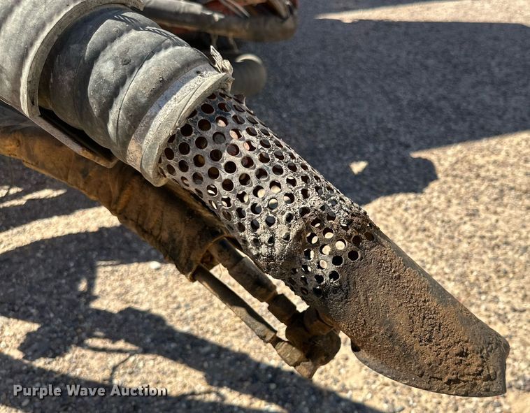 image for item DD3260 2012 UD 3300 pothole patcher truck