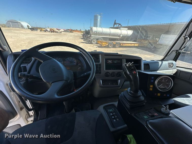 image for item DD3260 2012 UD 3300 pothole patcher truck