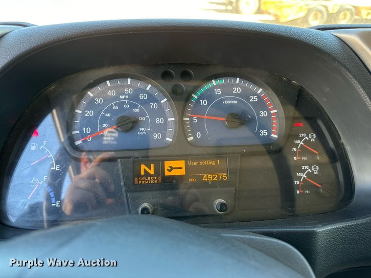 image for item DD3260 2012 UD 3300 pothole patcher truck