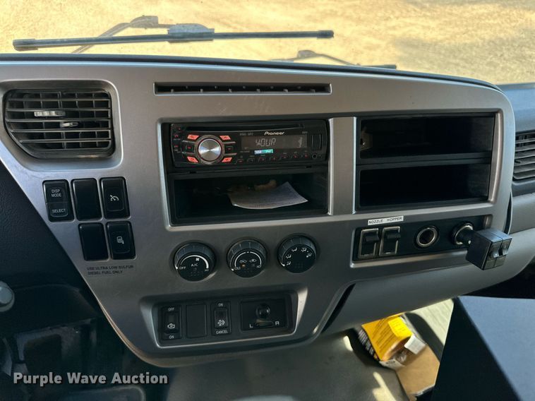 image for item DD3260 2012 UD 3300 pothole patcher truck