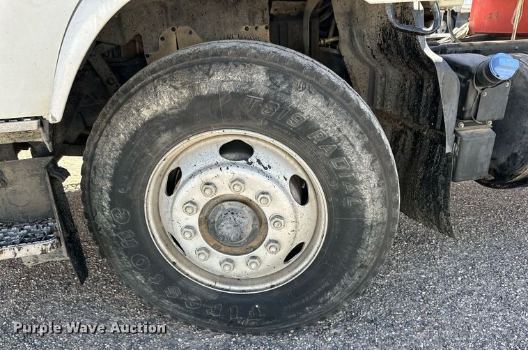 image for item DD3260 2012 UD 3300 pothole patcher truck