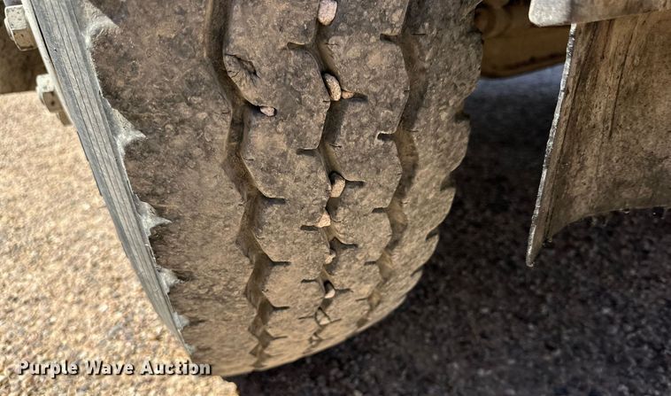 image for item DD3260 2012 UD 3300 pothole patcher truck