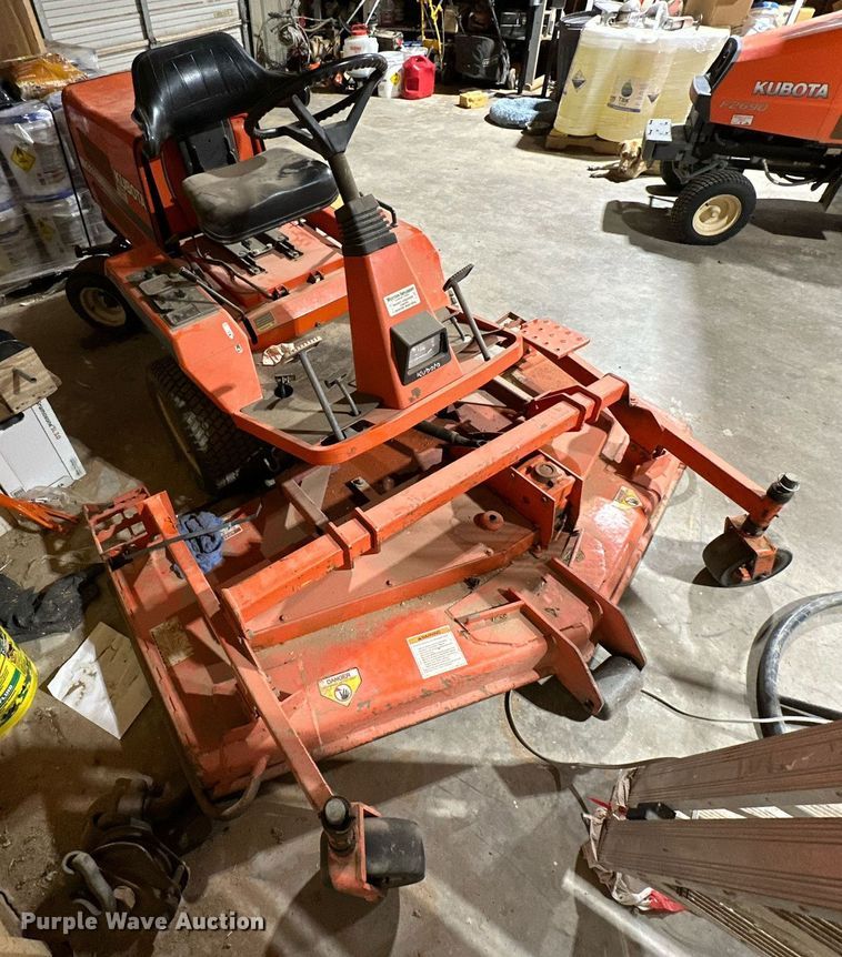 image for item DD3261 Kubota F2100 lawn mower