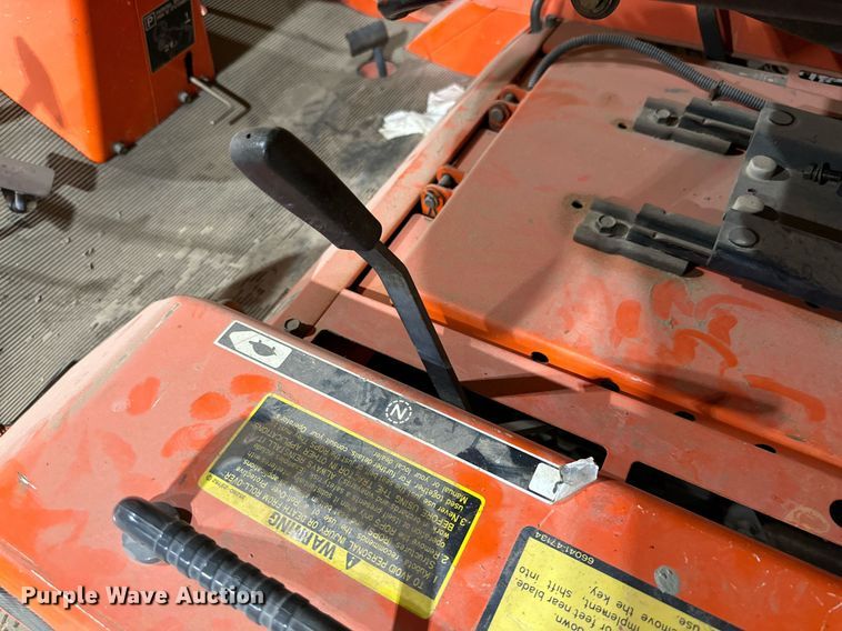 image for item DD3261 Kubota F2100 lawn mower