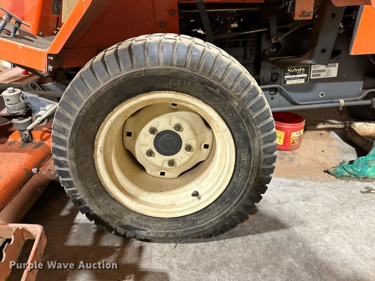 image for item DD3261 Kubota F2100 lawn mower