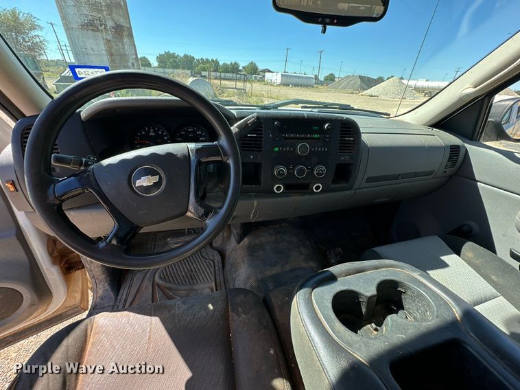 image for item DD3263 2009 Chevrolet Silverado 1500 pickup truck