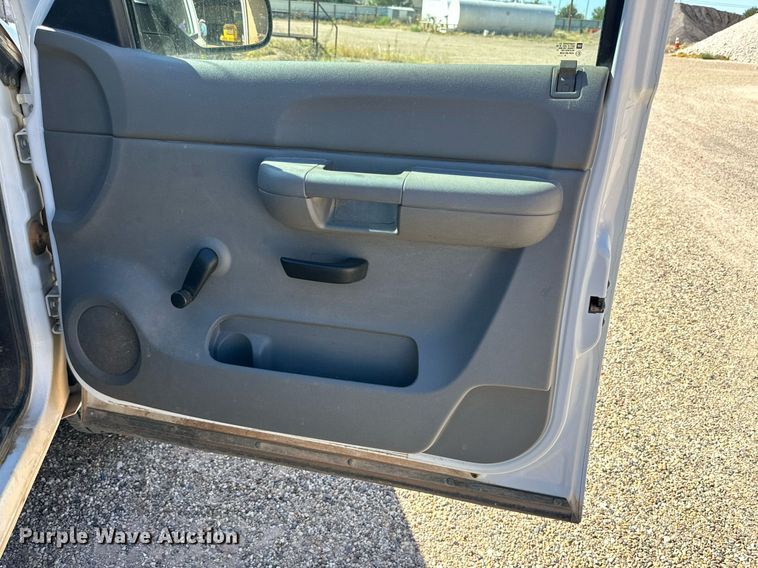 image for item DD3263 2009 Chevrolet Silverado 1500 pickup truck