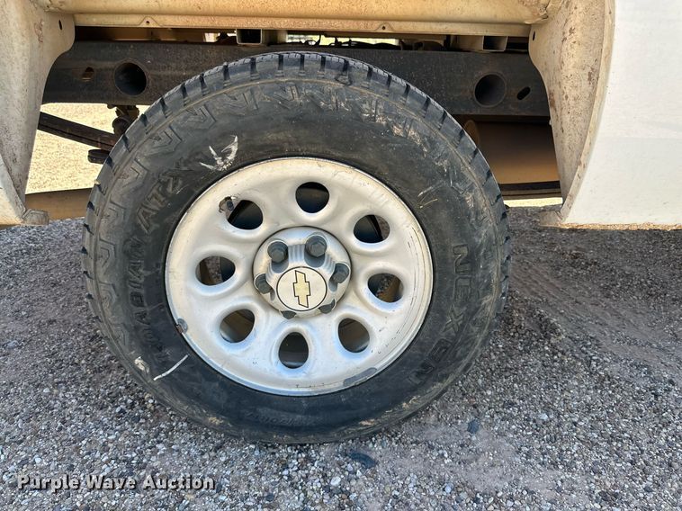 image for item DD3263 2009 Chevrolet Silverado 1500 pickup truck