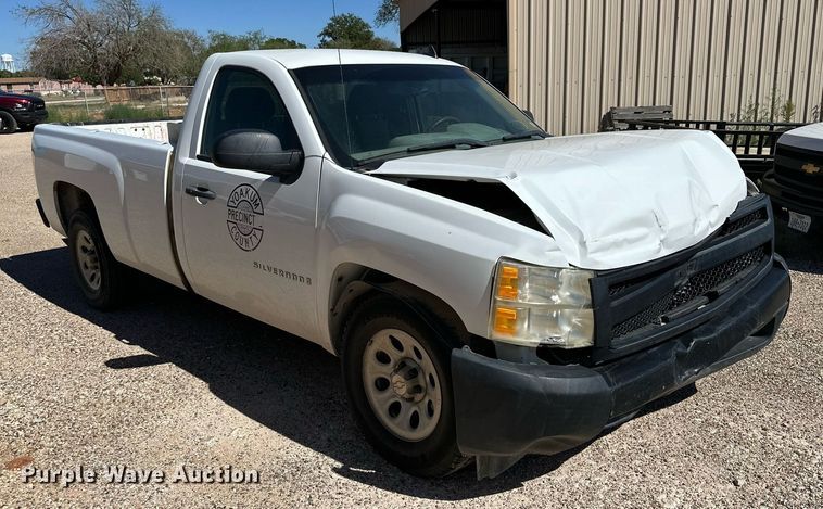 image for item DD3264 2008 Chevrolet Silverado1500 pickup truck