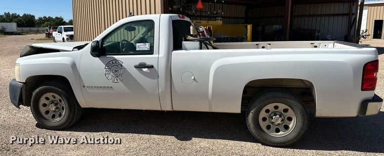 image for item DD3264 2008 Chevrolet Silverado1500 pickup truck