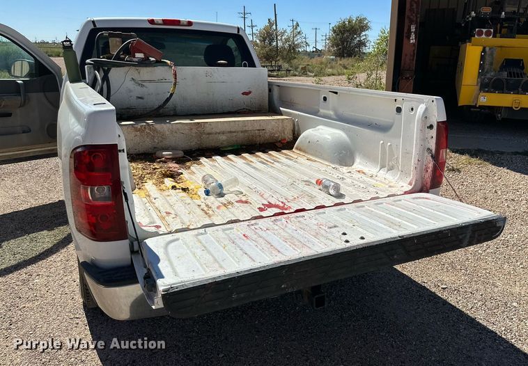image for item DD3264 2008 Chevrolet Silverado1500 pickup truck