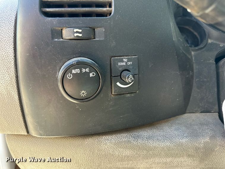 image for item DD3264 2008 Chevrolet Silverado1500 pickup truck