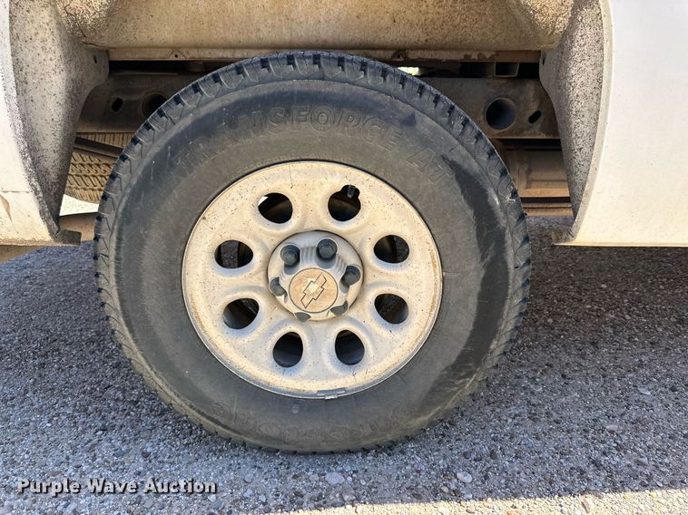 image for item DD3264 2008 Chevrolet Silverado1500 pickup truck