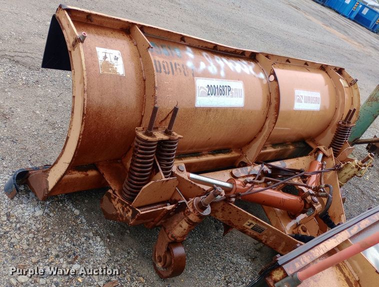 image for item DH1414 Wausau 10' W snow plow