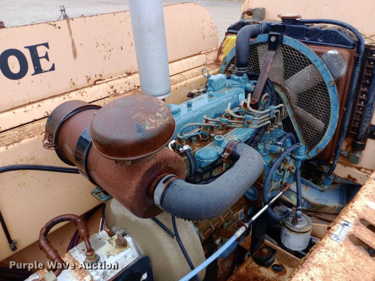 image for item DH1423 Mauldin 690E paver