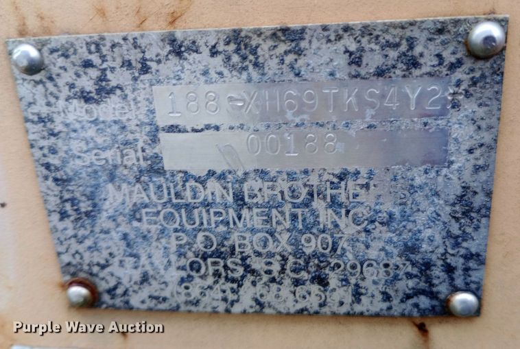 image for item DH1423 Mauldin 690E paver