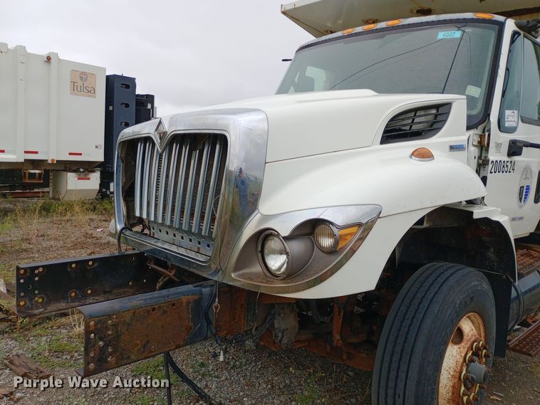 image for item DH1436 2008 International  7400 dump truck