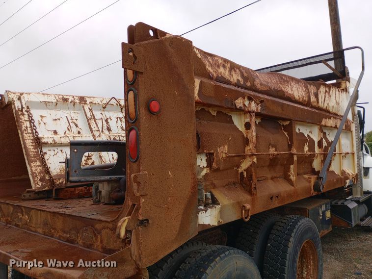 image for item DH1436 2008 International  7400 dump truck