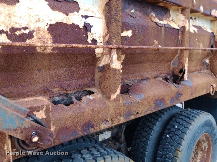 image for item DH1436 2008 International  7400 dump truck