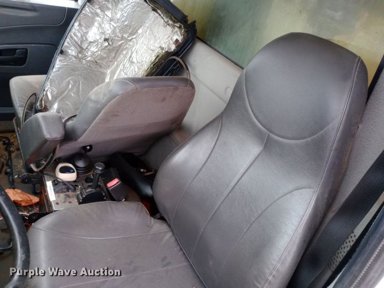 image for item DH1436 2008 International  7400 dump truck