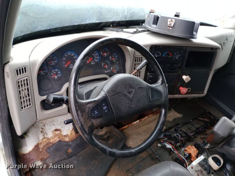 image for item DH1436 2008 International  7400 dump truck