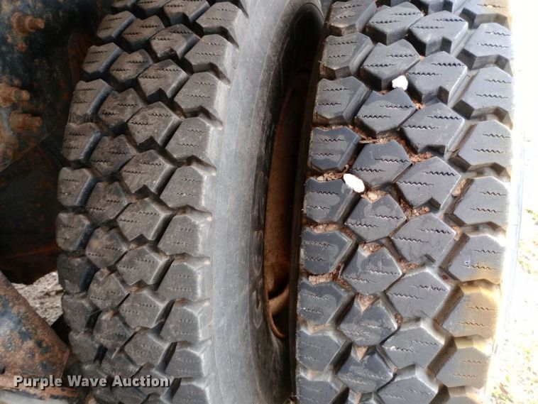 image for item DH1436 2008 International  7400 dump truck