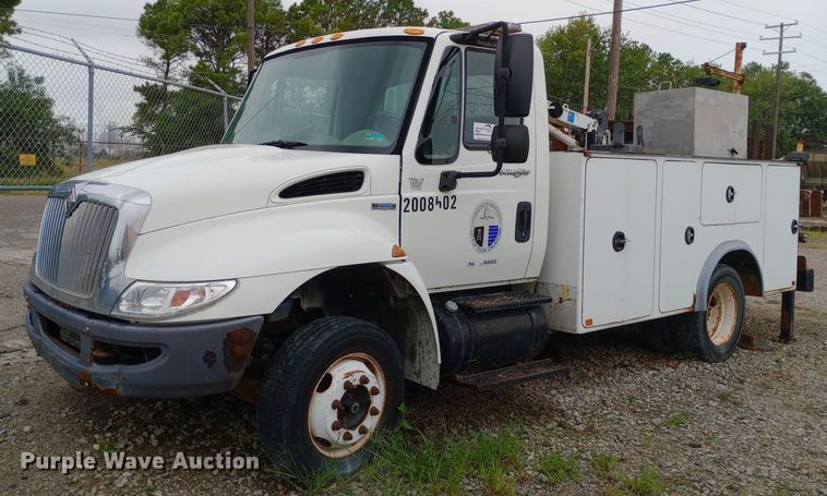 image for item DH1439 2008 International  4300 utility / service truck