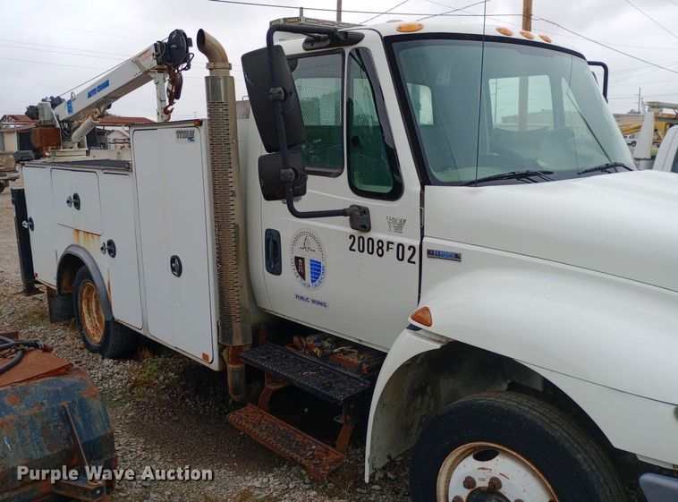 image for item DH1439 2008 International  4300 utility / service truck