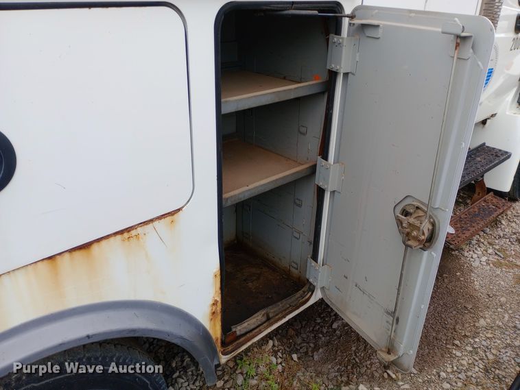 image for item DH1439 2008 International  4300 utility / service truck