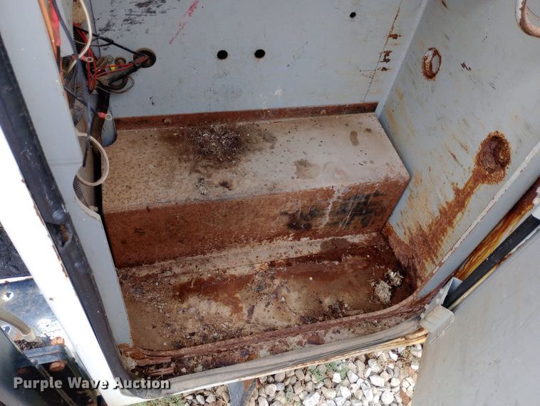 image for item DH1439 2008 International  4300 utility / service truck