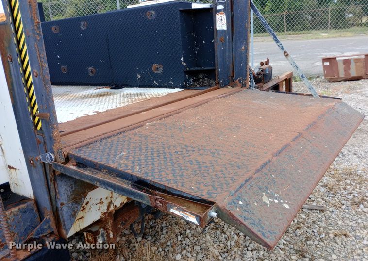 image for item DH1439 2008 International  4300 utility / service truck