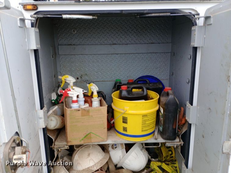 image for item DH1439 2008 International  4300 utility / service truck