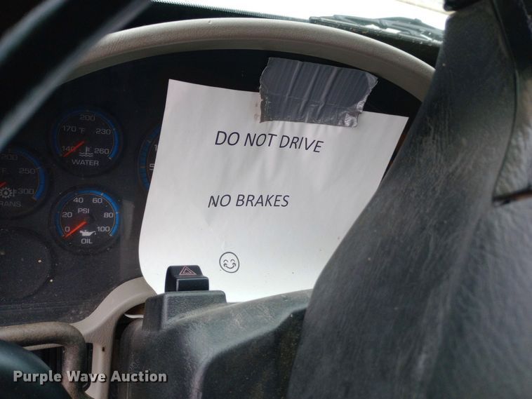 image for item DH1439 2008 International  4300 utility / service truck