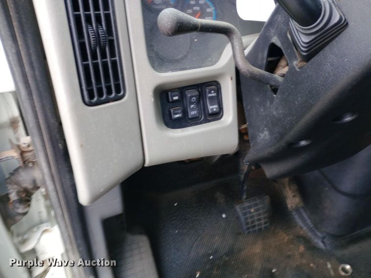 image for item DH1439 2008 International  4300 utility / service truck