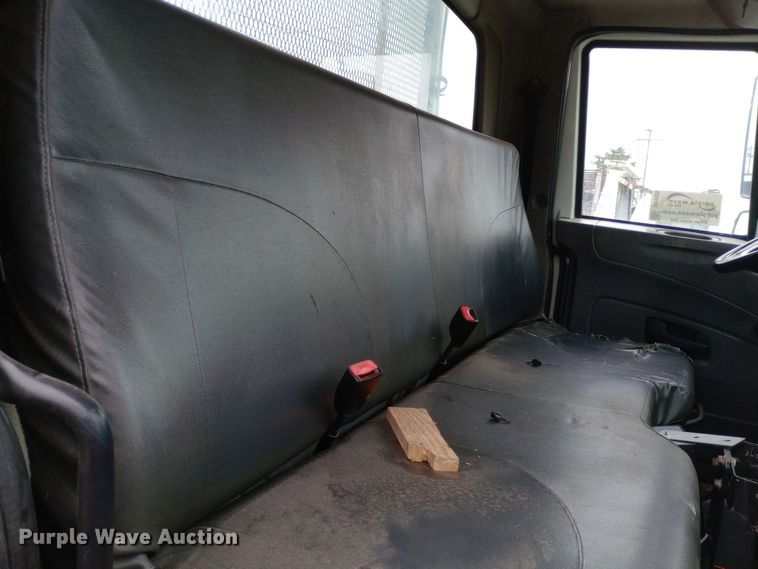 image for item DH1439 2008 International  4300 utility / service truck