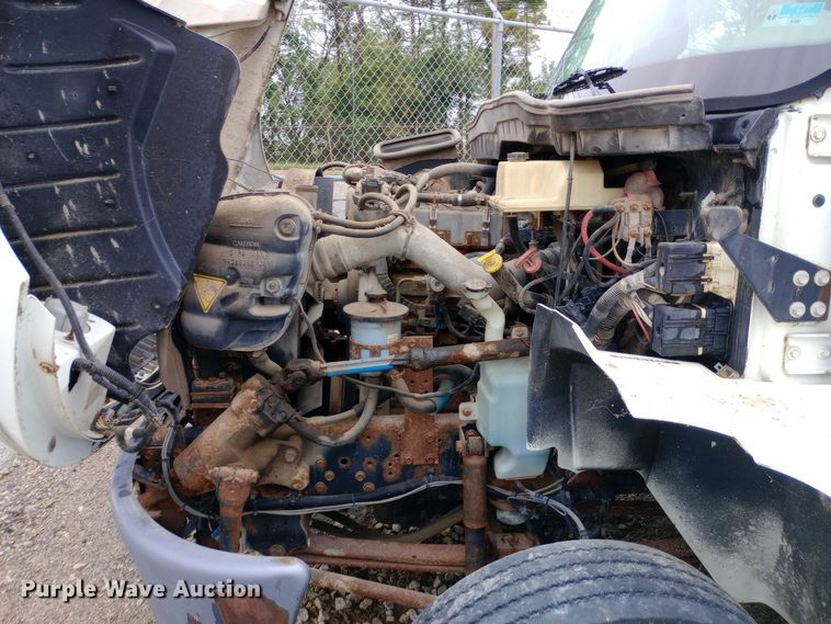 image for item DH1439 2008 International  4300 utility / service truck