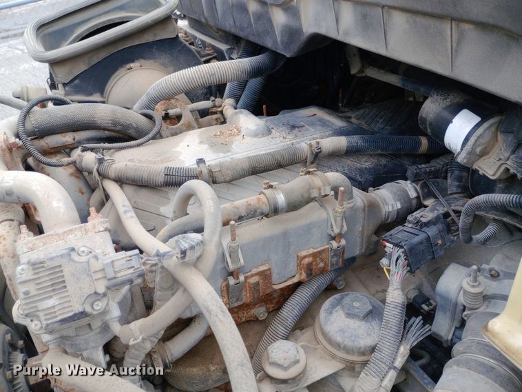 image for item DH1439 2008 International  4300 utility / service truck