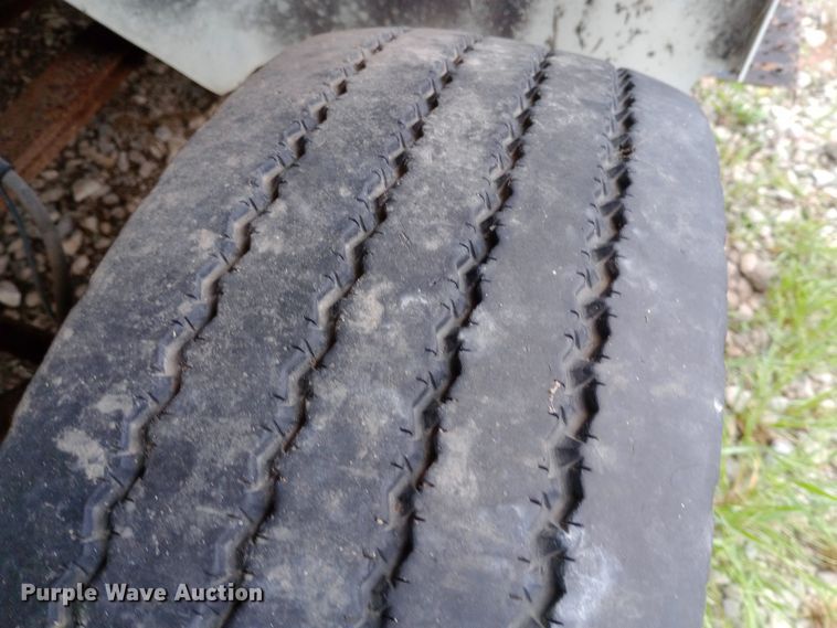 image for item DH1439 2008 International  4300 utility / service truck