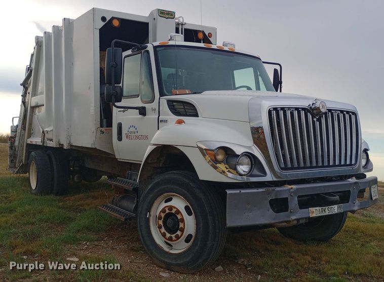 image for item DH1442 2011 International WorkStar 7300 refuse truck